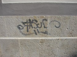 3-graffiti-fixem-na-piskovci-1615321595