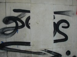 3-odstraneni-graffiti-z-vracanskeho-vapence-pomoci-grafitex-ms-27-1615321405